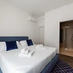 Por Santa Maria Terrace